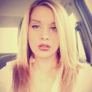 Meet your Posher, Nadine